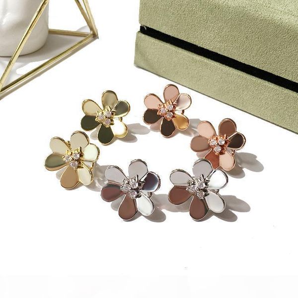 frivole diamond earring female piercing 18k golden earring studs women wedding party charm jewelry valentine's day gifts
frivole diamond earring female piercing 18k golden earring studs women wedding party charm jewelry valentine's day gifts