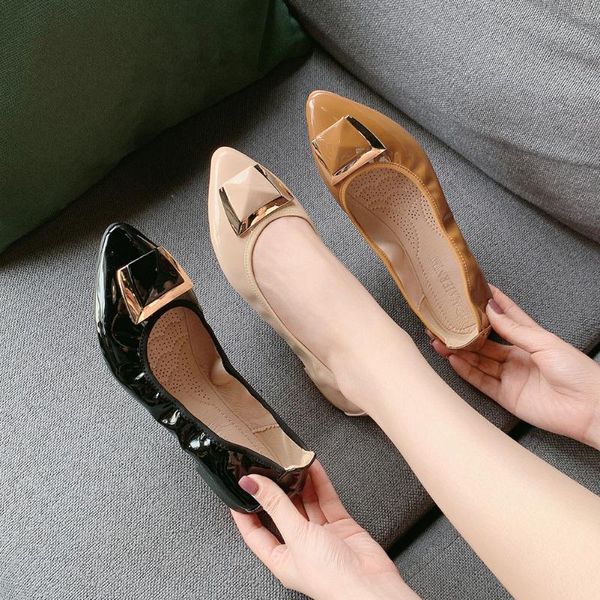 soft-soled shoes graceful shallow mouth pointed flat keel thin shoes women's college style korean-style, Black
soft-soled shoes graceful shallow mouth pointed flat keel thin shoes women's college style korean-style, Black