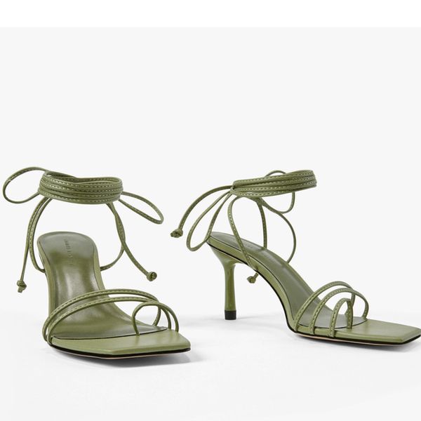 2020 summer retro high heels stiletto sandals women ankle strap back lace-up pumps pinch-up toe women sandals, Black
2020 summer retro high heels stiletto sandals women ankle strap back lace-up pumps pinch-up toe women sandals, Black