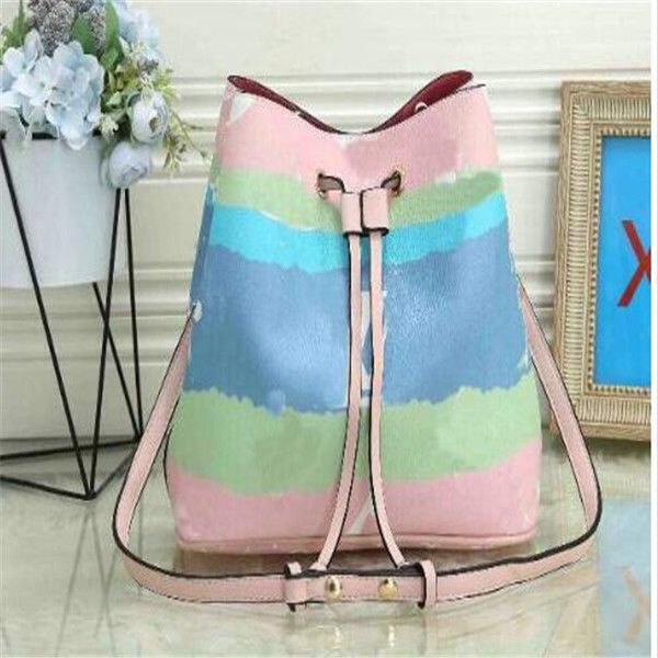 41066 crossbody women fashion famous shoulder bags flower printing designer handbags lady leather bucket bags purse 27x17x27cm
41066 crossbody women fashion famous shoulder bags flower printing designer handbags lady leather bucket bags purse 27x17x27cm