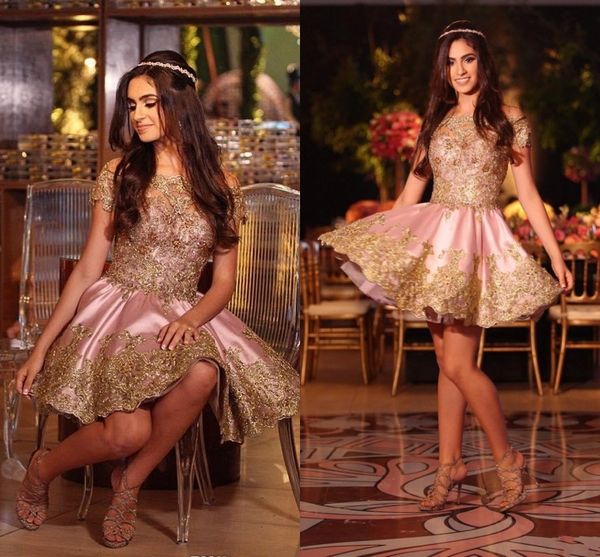 2020 pink short cocktail dresses off shoulder gold lace appliques beaded prom dresses party dress formal homecoming gowns, Black
2020 pink short cocktail dresses off shoulder gold lace appliques beaded prom dresses party dress formal homecoming gowns, Black