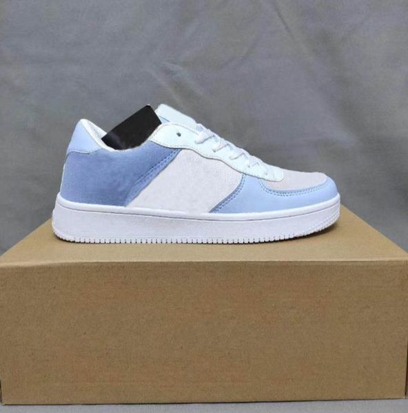 fashion trend outdoor women's sports shoes and men's basketball shoes breathable and wearable fashion shoes 20081503u
fashion trend outdoor women's sports shoes and men's basketball shoes breathable and wearable fashion shoes 20081503u