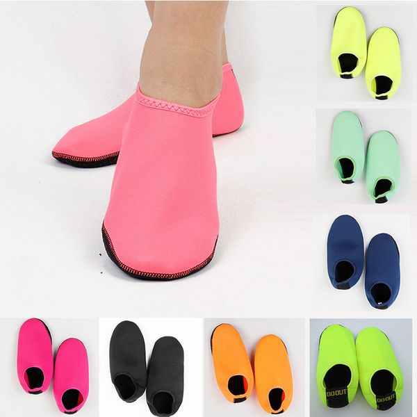 new 2020 diving socks warming scratch prevent quick dry aqua socks swimming water sports non-slip seaside beach shoes, Black
new 2020 diving socks warming scratch prevent quick dry aqua socks swimming water sports non-slip seaside beach shoes, Black