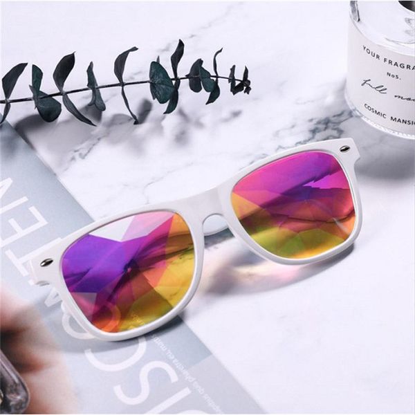 chun kaleidoscope glasses women rave festival sunglasses men holographic glasses colorful celebrity party eyewear m139, White;black
chun kaleidoscope glasses women rave festival sunglasses men holographic glasses colorful celebrity party eyewear m139, White;black