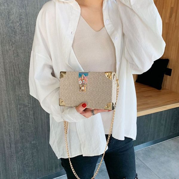 clutch chain box women shoulder bags hard day clutch bag evening purse 2020 crossbody bag for women retro messenger square
clutch chain box women shoulder bags hard day clutch bag evening purse 2020 crossbody bag for women retro messenger square