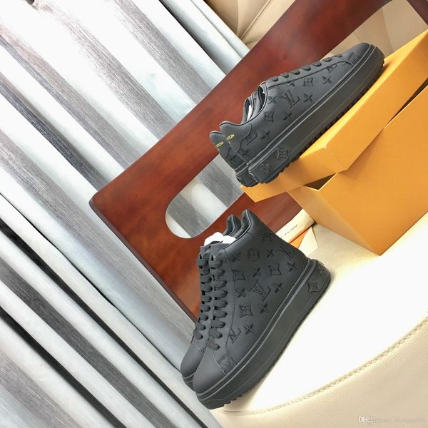2020 new ladies, stylish print, comfortable and versatile casual sneakers, with boxag, Red;white
2020 new ladies, stylish print, comfortable and versatile casual sneakers, with boxag, Red;white