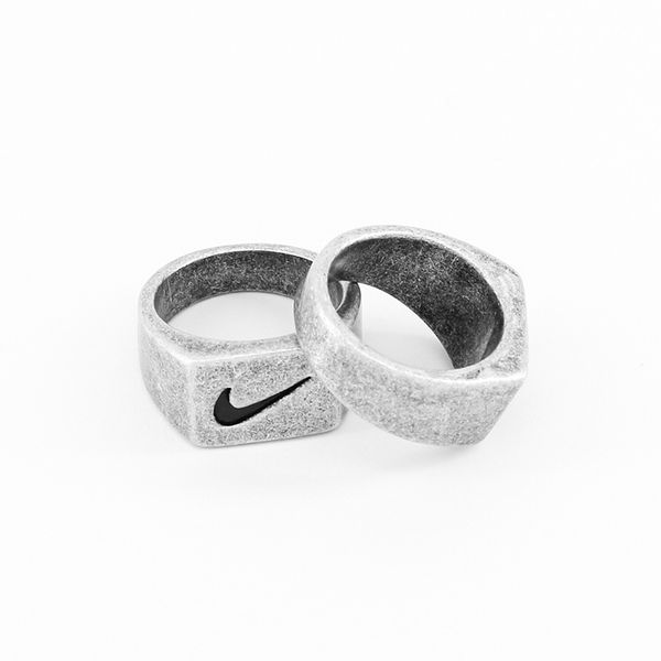 2020 new style 925 ring hiphop men and women personality simple fashion titanium steel ring holiday gift ing, Golden;silver
2020 new style 925 ring hiphop men and women personality simple fashion titanium steel ring holiday gift ing, Golden;silver