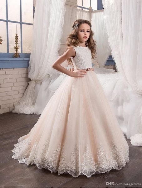 2020 Flower Girls Dresses For Wedding With Bows Scoop Organza Ball Gown Graduation Gowns First Communion Dresses For Girls
2020 Flower Girls Dresses For Wedding With Bows Scoop Organza Ball Gown Graduation Gowns First Communion Dresses For Girls