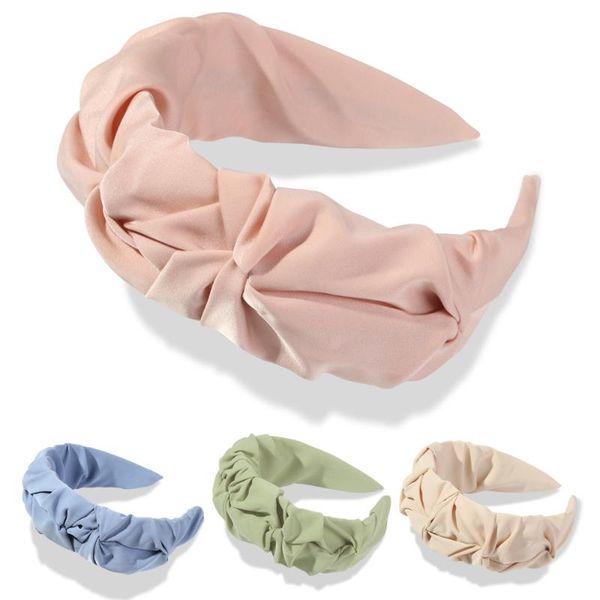 2020 new fashion wide side hair hoop pleated headband hair satin turban washing face tie headwear women accessories
2020 new fashion wide side hair hoop pleated headband hair satin turban washing face tie headwear women accessories