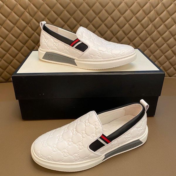 product details the driving shoes made of heat-embossed signature leather can produce clear prints with strong texture2
product details the driving shoes made of heat-embossed signature leather can produce clear prints with strong texture2