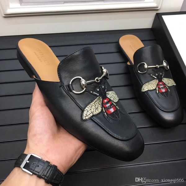 2020 new men's casual slippers, stylish high-quality men's shoes, luxury designer, Red;white
2020 new men's casual slippers, stylish high-quality men's shoes, luxury designer, Red;white