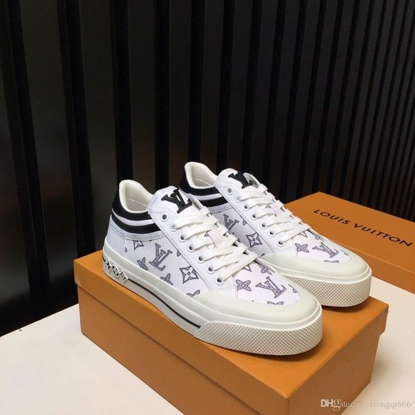 2020 new men's fashion casual sneakers, comfortable and versatile fashion print, flat shoesaa, Red;white 
2020 new men's fashion casual sneakers, comfortable and versatile fashion print, flat shoesaa, Red;white