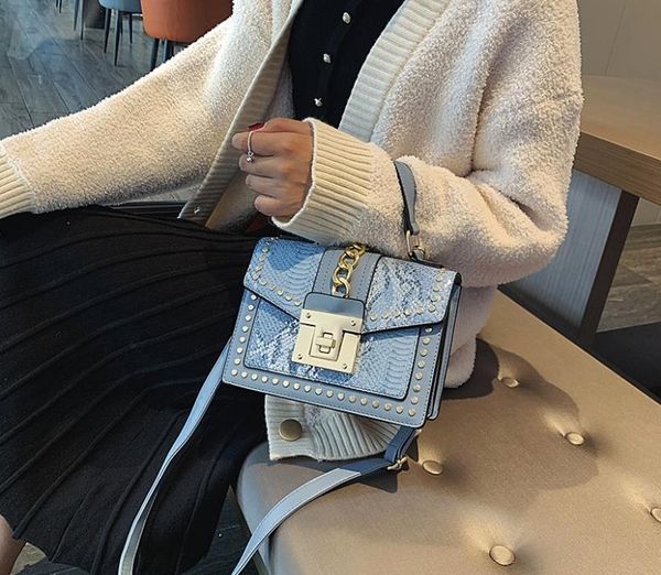 luxury fashion flap bags handbags women famous brands design crossbody bags women shoulder bags ladies002
luxury fashion flap bags handbags women famous brands design crossbody bags women shoulder bags ladies002