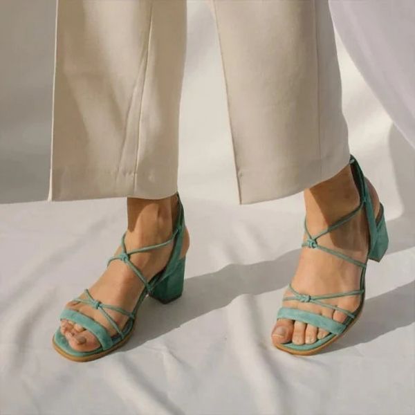 2020 summer women solid sandals square heels strap ankle lace peep toe fashion beach party ladies shoes zapatos de mujer, Black
2020 summer women solid sandals square heels strap ankle lace peep toe fashion beach party ladies shoes zapatos de mujer, Black