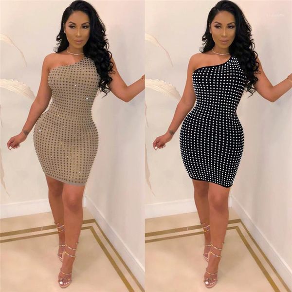 sleeved bodycon dresses fashion women party dresses one shoulder backless women dresses club slim rhinestone long, White;black
sleeved bodycon dresses fashion women party dresses one shoulder backless women dresses club slim rhinestone long, White;black