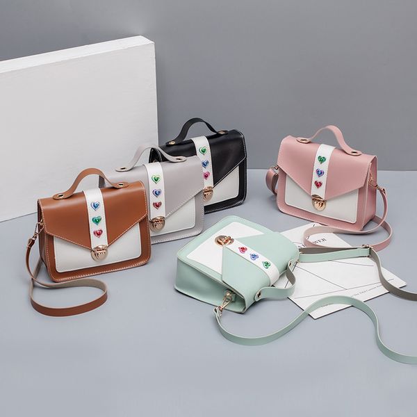 women heart crystal tassel package letter messenger bag fashion lady shoulder bag purse mobile phone crossbody bags bolsos sac
women heart crystal tassel package letter messenger bag fashion lady shoulder bag purse mobile phone crossbody bags bolsos sac