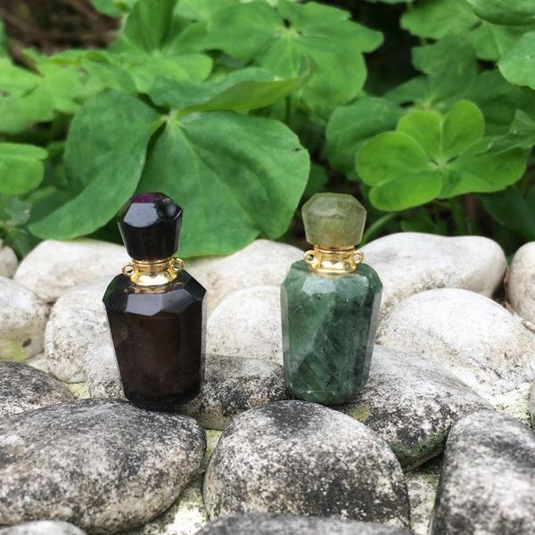 violet and dark green crystal necklace translucent bottle cap perfume bottle pendant,essential oil diffuser, gift necklace, Silver
violet and dark green crystal necklace translucent bottle cap perfume bottle pendant,essential oil diffuser, gift necklace, Silver