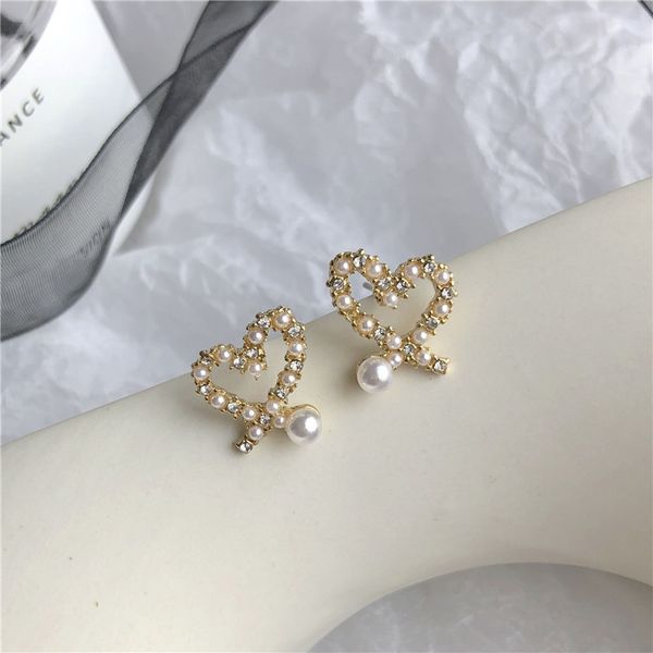 earring piercing earrings hollow women stud shiny engagement womans heart fashion lady kpop white vintage zinc alloy kolczyki, Golden;silver
earring piercing earrings hollow women stud shiny engagement womans heart fashion lady kpop white vintage zinc alloy kolczyki, Golden;silver