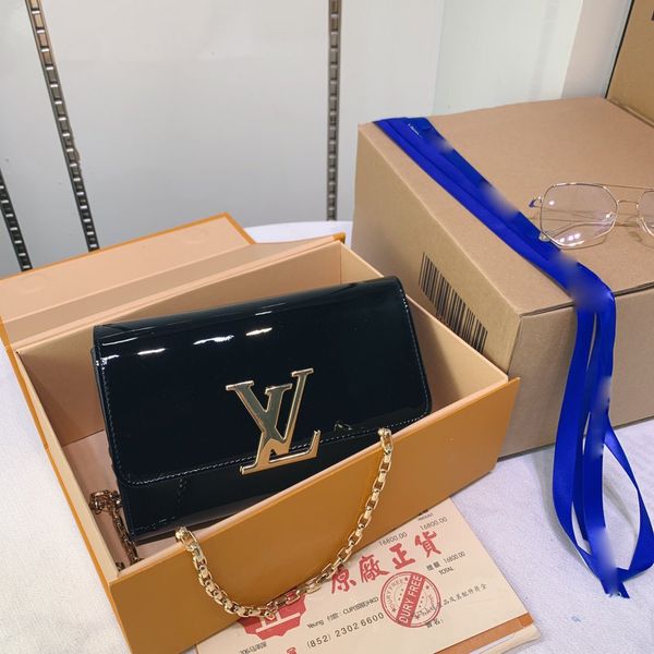2020 small shoulder bag wallet backpack main card holder duffel bag women handbags handbag horsebit card holder
2020 small shoulder bag wallet backpack main card holder duffel bag women handbags handbag horsebit card holder