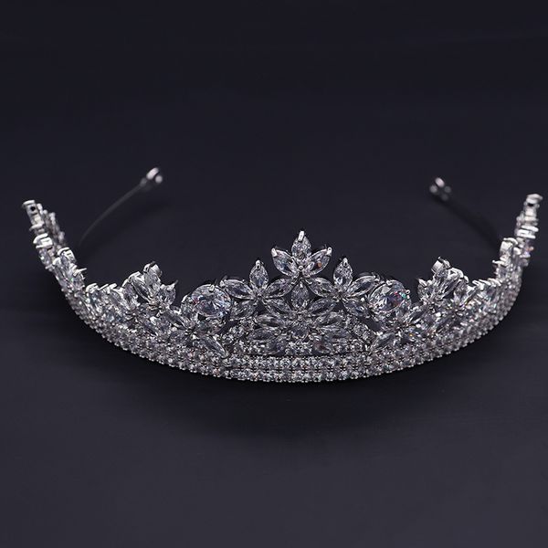 цирконий диадемы коронки циркон женщины ювелирных изделий rhinestone кристалл люкс диадема свадебные аксессуары для волос diademas de novia, Golden;silver
цирконий диадемы коронки циркон женщины ювелирных изделий rhinestone кристалл люкс диадема свадебные аксессуары для волос diademas de novia, Golden;silver