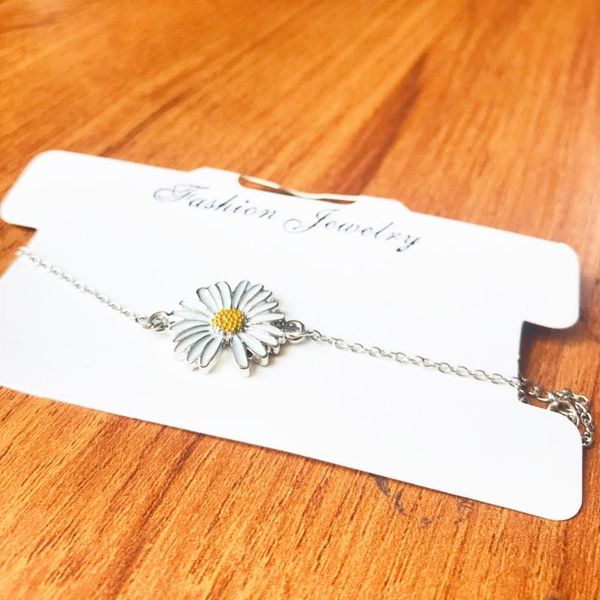 trendy white daisy bracelet for women men fashion daisy flower jewelry birthday gift beautiful bracelet love korean design, Black
trendy white daisy bracelet for women men fashion daisy flower jewelry birthday gift beautiful bracelet love korean design, Black