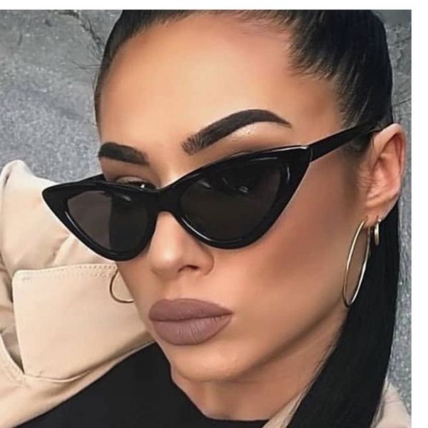 2020 brand designer vinta sunglasses female luxury plastic sunglasses classic retro cat eye outdoor, White;black
2020 brand designer vinta sunglasses female luxury plastic sunglasses classic retro cat eye outdoor, White;black