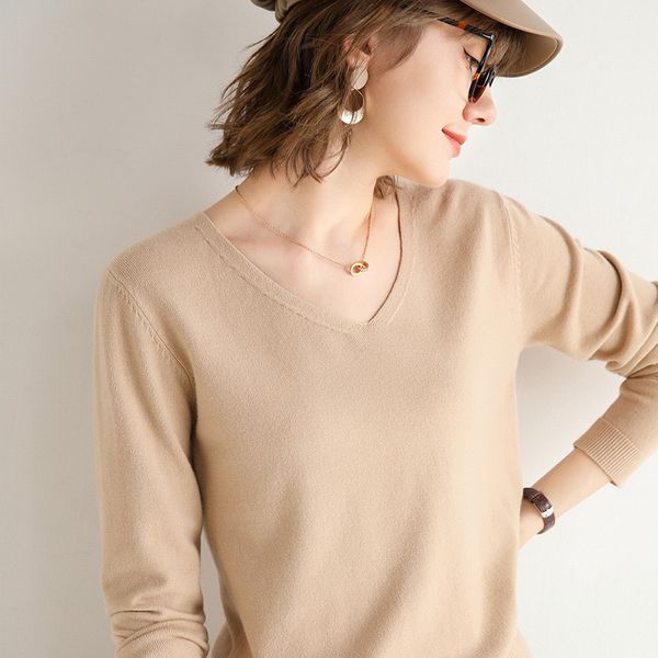 wool sweater women solid loose v neck long sleeve knitted office lady basic casual pullovers autumn sweaters female 2020 winter, White;black
wool sweater women solid loose v neck long sleeve knitted office lady basic casual pullovers autumn sweaters female 2020 winter, White;black