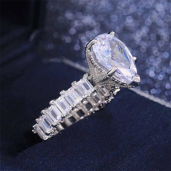 choucong brand new stunning luxury jewelry 925 sterling silver pear cut white large diamond ring birthstone women wedding band ring gift, Slivery;golden
choucong brand new stunning luxury jewelry 925 sterling silver pear cut white large diamond ring birthstone women wedding band ring gift, Slivery;golden