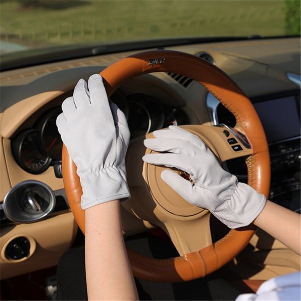 1 pair women gloves elastic short gloves design sun-shading sunscreen oversleeps slip-resistant female driving mittens, Blue;gray
1 pair women gloves elastic short gloves design sun-shading sunscreen oversleeps slip-resistant female driving mittens, Blue;gray