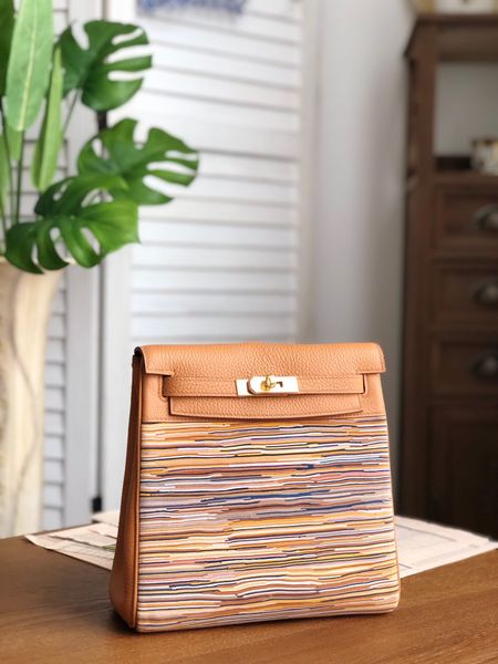 factory wholesale original brown keily ado 2colors,togo leather,fully handmade,wax thread,made by calf leather,fast delivery
factory wholesale original brown keily ado 2colors,togo leather,fully handmade,wax thread,made by calf leather,fast delivery