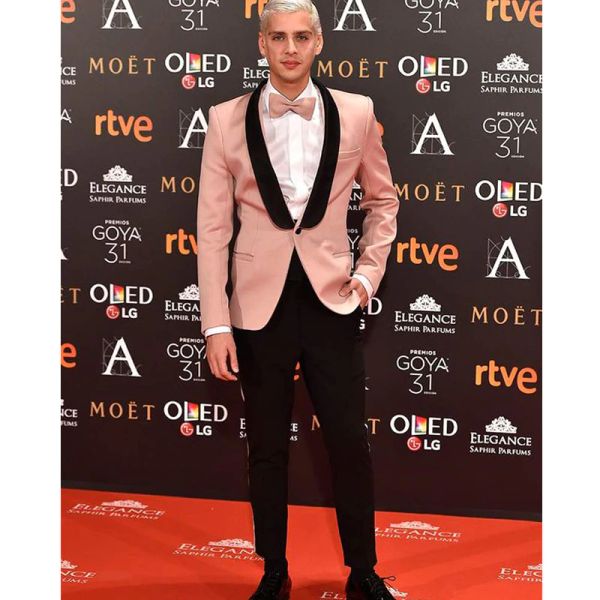 blush pink mens wedding tuxedos shawl lapel groom wear formal dinner prom party blazer suits(jacket+pants), Black;gray
blush pink mens wedding tuxedos shawl lapel groom wear formal dinner prom party blazer suits(jacket+pants), Black;gray
