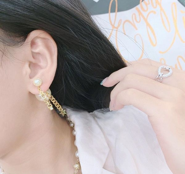 c1843 fashion set with luxury letter eardrop fringe chain star ear stud inlaid with bee-sized pearl ears plug01, Golden;silver
c1843 fashion set with luxury letter eardrop fringe chain star ear stud inlaid with bee-sized pearl ears plug01, Golden;silver