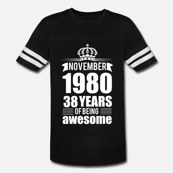 ноября 1980 38 лет быть потрясающие лет тенниска людей создать с коротким рукавом o-образным вырезом в стиле ретро fit новая мода лето стиль, White;black
ноября 1980 38 лет быть потрясающие лет тенниска людей создать с коротким рукавом o-образным вырезом в стиле ретро fit новая мода лето стиль, White;black