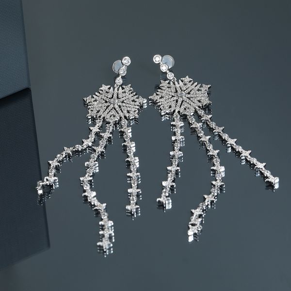 europe new fashion cubic zircon stone snowflake shape long dangle earrings 925 silver plated women wedding party jewelry, Golden
europe new fashion cubic zircon stone snowflake shape long dangle earrings 925 silver plated women wedding party jewelry, Golden
