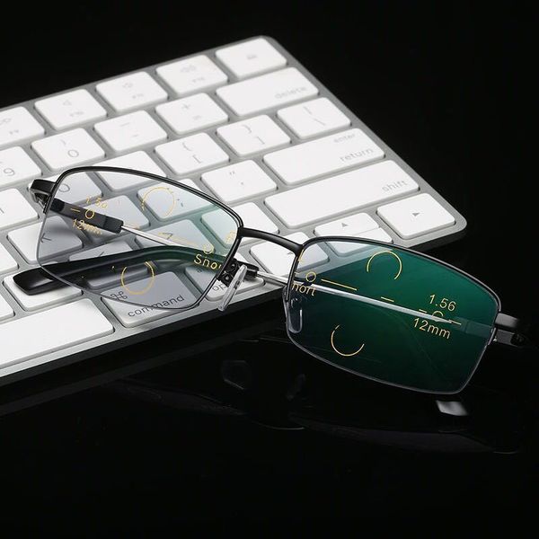 anti-blue light reading glasses men women far and near use progressive multi-focus presbyopic eyeglasses memory titanium frame, Black;brown
anti-blue light reading glasses men women far and near use progressive multi-focus presbyopic eyeglasses memory titanium frame, Black;brown