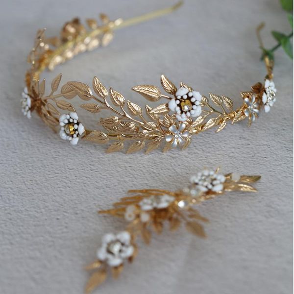 vintage gold headbands headpieces crystal rhinestones tiara flower leaf hair combs pin bride bridal jewelry wedding accessories, Golden;silver
vintage gold headbands headpieces crystal rhinestones tiara flower leaf hair combs pin bride bridal jewelry wedding accessories, Golden;silver