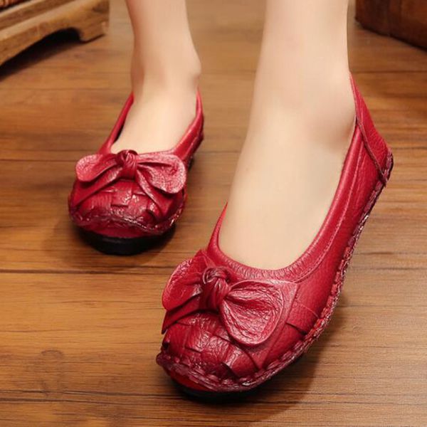 autumn flowers handmade shoes women's soft flat bottom casual shoes folk style moccasins women genuine leather sy235, Black
autumn flowers handmade shoes women's soft flat bottom casual shoes folk style moccasins women genuine leather sy235, Black