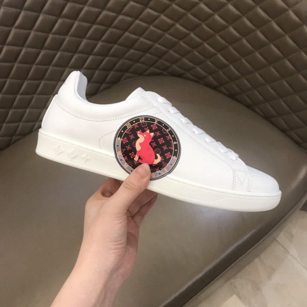 2020r limited edition luxury fashion men 's low to help comfortable casual shoes ,high -end outdoor sports shoes ,size :38 -45, Black
2020r limited edition luxury fashion men 's low to help comfortable casual shoes ,high -end outdoor sports shoes ,size :38 -45, Black