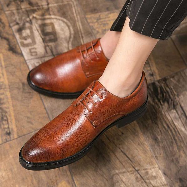 men shoes brogue oxfords fashion british shoes man lace up business dress outdoor black design leather footwear
men shoes brogue oxfords fashion british shoes man lace up business dress outdoor black design leather footwear