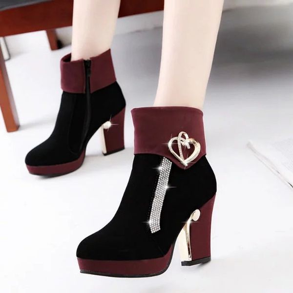 new autumn and winter women's boots large size thick heel high heel waterproof platform boots with rhinestones, Black
new autumn and winter women's boots large size thick heel high heel waterproof platform boots with rhinestones, Black