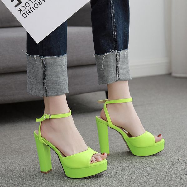 sandals yihongmeiqi women's thick heel open toe strap fashion shoes bottom high fish mouth, Black
sandals yihongmeiqi women's thick heel open toe strap fashion shoes bottom high fish mouth, Black