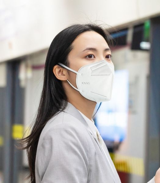 Disposable KN95 masks are available from stock, dust-proof, haze-proof and UV-proof disposable face mask with five-layer protection and doub 
Disposable KN95 masks are available from stock, dust-proof, haze-proof and UV-proof disposable face mask with five-layer protection and doub