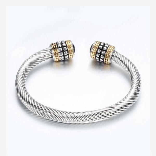 1 pcs vintage twisted cable wire opening bangle titanium steel geometric wristband for women fashion charm bracelet jewelry gift, Black
1 pcs vintage twisted cable wire opening bangle titanium steel geometric wristband for women fashion charm bracelet jewelry gift, Black