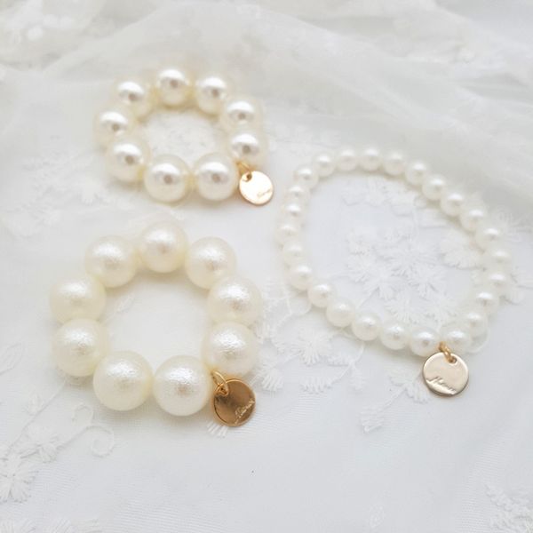 2020 new women elegant pearls elastic hair bands ponytail holder scrunchie headband sweet rubber bands fashion hair accessories
2020 new women elegant pearls elastic hair bands ponytail holder scrunchie headband sweet rubber bands fashion hair accessories