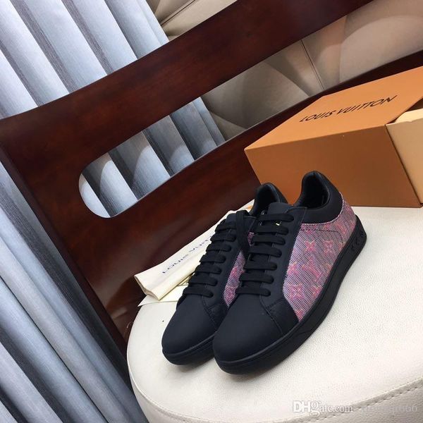 2020 new men's and women's fashion casual sneakers, high-quality printed couple modelsas, Red;white
2020 new men's and women's fashion casual sneakers, high-quality printed couple modelsas, Red;white