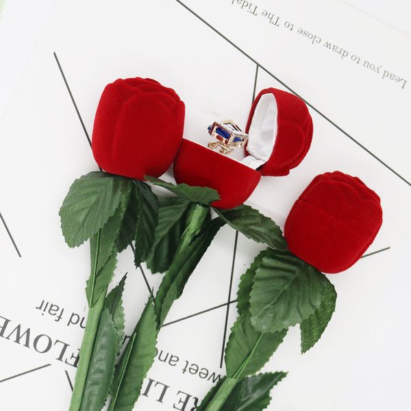 wholesale 12pcs/lot red velvet jewelry ring box rose design earrings box 4*27cm jewelry ear studs display packaging gift box t200808, Black;white
wholesale 12pcs/lot red velvet jewelry ring box rose design earrings box 4*27cm jewelry ear studs display packaging gift box t200808, Black;white