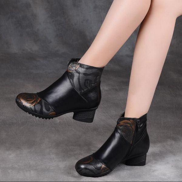 autumn winter new retro genuine leather flat ankle boots thick heel female casual shoes women snow boots mother warm, Black
autumn winter new retro genuine leather flat ankle boots thick heel female casual shoes women snow boots mother warm, Black