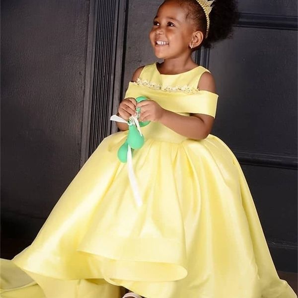 flower girl dress for wedding puffy satin with train little princess kids clothes girls dresses birthday party gown 0924, Red;yellow
flower girl dress for wedding puffy satin with train little princess kids clothes girls dresses birthday party gown 0924, Red;yellow