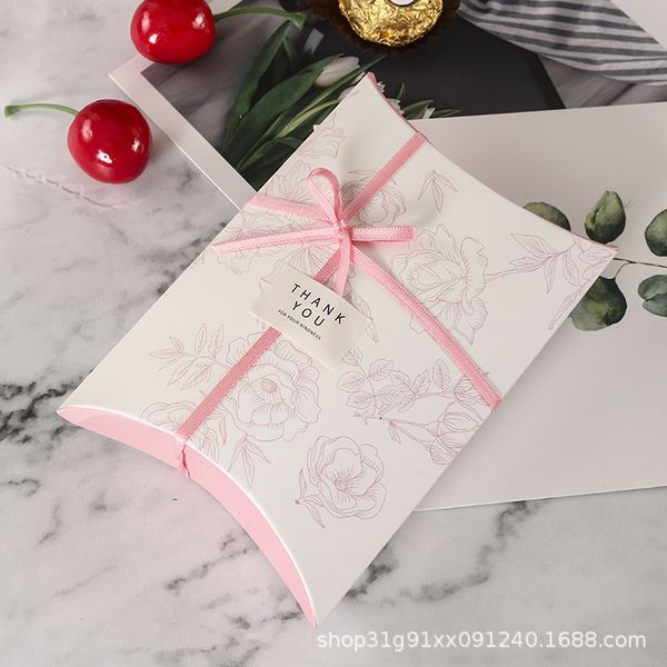 50pcs/lot new colorful pillow box ribbon bow present flower pouch kraft paper box wedding favors gift box christmas party supply mx200810, Black;white
50pcs/lot new colorful pillow box ribbon bow present flower pouch kraft paper box wedding favors gift box christmas party supply mx200810, Black;white