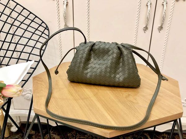 mini размер сплетенный мешка плеча мешки cloutch crossbody мешки с soft real натуральной кожи для женщин
mini размер сплетенный мешка плеча мешки cloutch crossbody мешки с soft real натуральной кожи для женщин